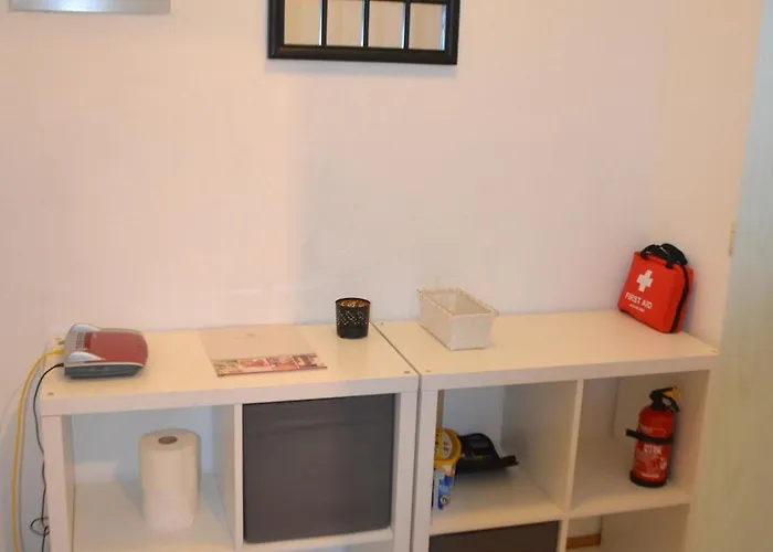 Zentrale + Kostenlosem Parkplatz *